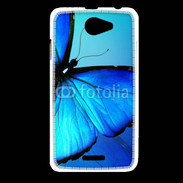 Coque HTC Desire 516 Papillon sur fond bleu