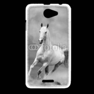 Coque HTC Desire 516 Cheval en noir et blanc 55