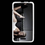 Coque HTC Desire 516 Femme sexy canapé