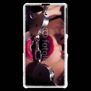 Coque Sony Xperia Z1 Compact Dominatrice sexy avec menottes 
