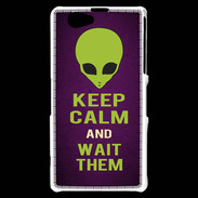 Coque Sony Xperia Z1 Compact Keep Calm and Wait Alien Violet