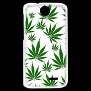 Coque HTC Desire 310 Feuille de cannabis sur fond blanc