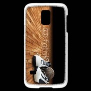Coque Samsung Galaxy S5 Mini Chaussures et ballon de basketball