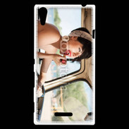 Coque Sony Xperia T3 Femme glamour qui se met du rouge à lèvre