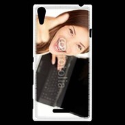 Coque Sony Xperia T3 Femme souriante ordinateur