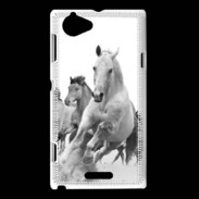 Coque Sony Xperia L Chevaux en noir et blanc