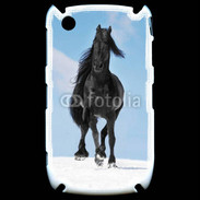 Coque Blackberry 8520 Cheval Friesian noir 100