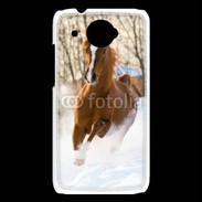 Coque HTC Desire 601 Cheval arabe dans la neige 100