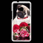 Coque HTC One Chiot et fleurs rouges