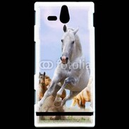 Coque Sony Xperia U Chevaux dans la prairie 2