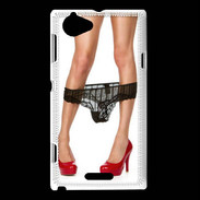 Coque Sony Xperia L Escarpins rouges vernis lingerie dentelle noire sexy