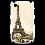 Coque Blackberry 8520 Tour Eiffel Vintage en noir et blanc