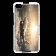 Coque Blackberry Z30 Avion de ligne au dessus des nuages 75