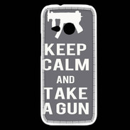 Coque HTC One Mini 2 Keep Calm Take a gun Gris