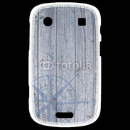 Coque Blackberry Bold 9900 Rose des vents sur fond bois 500