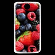 Coque HTC Desire 310 fruits rouges