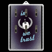 Porte clés In anonymous We trust bleu ZG