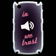 Coque Blackberry 8520 In Music We trust Rouge ZG