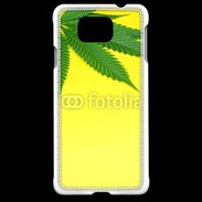 Coque Samsung Galaxy Alpha Feuille de cannabis sur fond jaune 2