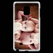 Coque Samsung Galaxy Note Edge Bébés avec biberons