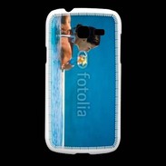 Coque Samsung Galaxy Fresh Femme sirotant un cocktail face à la mer