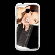 Coque Samsung Galaxy Fresh Femme souriante ordinateur