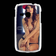 Coque Samsung Galaxy Young Charmante brune avec casquette rouge