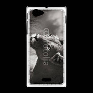 Coque Sony Xpéria J Lionne en noir et blanc