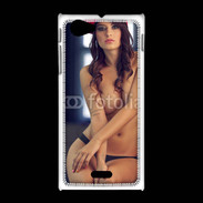 Coque Sony Xpéria J Charmante brune avec casquette rouge