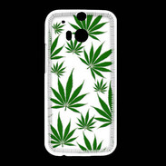 Coque HTC One M8 Feuille de cannabis sur fond blanc