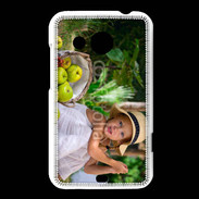 Coque HTC Desire 200 Petite fille avec panier de pommes