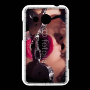 Coque HTC Desire 200 Dominatrice sexy avec menottes 