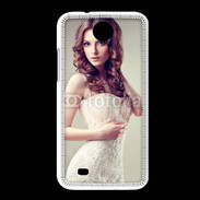 Coque HTC Desire 300 Jolie femme style poupée porcelaine
