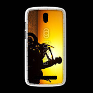 Coque HTC Desire 500 Femme biker au couché de soleil