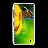 Coque Nokia Lumia 635 Papillon posé sur une fleur