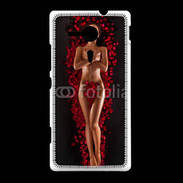 Coque Sony Xpéria SP Femme nue pétales de rose glamour
