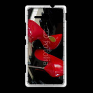 Coque Sony Xpéria SP Escarpins rouges sur piano