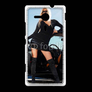 Coque Sony Xpéria SP Femme blonde sexy voiture noire