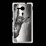 Coque Sony Xpéria SP Lionne sur une dune
