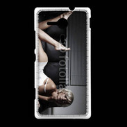 Coque Sony Xpéria SP Femme sexy canapé