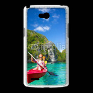 Coque LG L80 Kayak dans un lagon