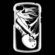 Coque Blackberry Q10 Musicienne guitare électrique en noir et blanc