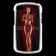 Coque Blackberry Q10 Femme nue pétales de rose glamour
