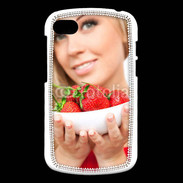Coque Blackberry Q10 Femme blonde et glamour avec corbeille de fraises