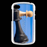 Coque Blackberry Q10 Pions de jeu d'échec sur fond bleu