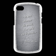 Coque Blackberry Q10 Charme passé Noir Citation Oscar Wilde