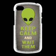Coque Blackberry Q10 Keep Calm and Wait Alien Gris