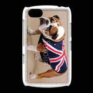 Coque BlackBerry 9720 Bulldog anglais en tenue