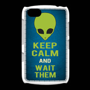 Coque BlackBerry 9720 Keep Calm and Wait Alien Bleu