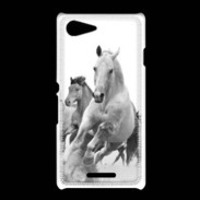 Coque Sony Xpéria E3 Chevaux en noir et blanc